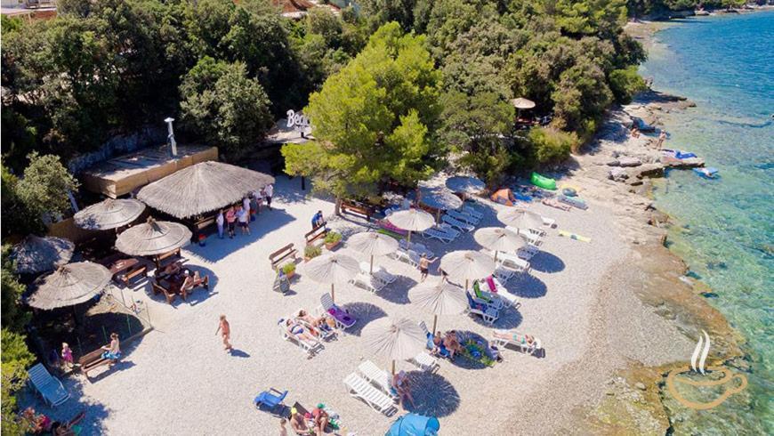 Beach House Ive With Jacuzzi, Pool, Playground And Bbq In An Olive Grove With A Beach, Pomer - Istria Dış mekan fotoğraf