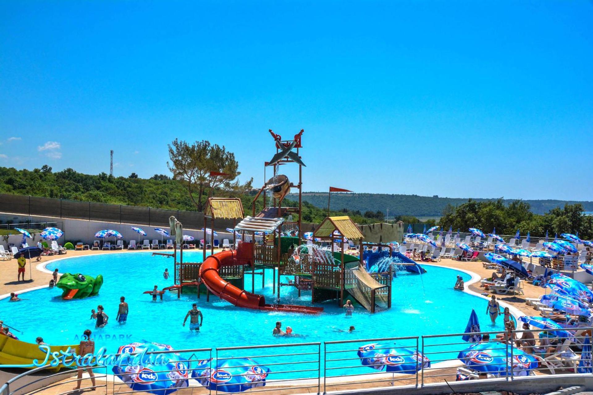 Beach House Ive With Jacuzzi, Pool, Playground And Bbq In An Olive Grove With A Beach, Pomer - Istria Dış mekan fotoğraf
