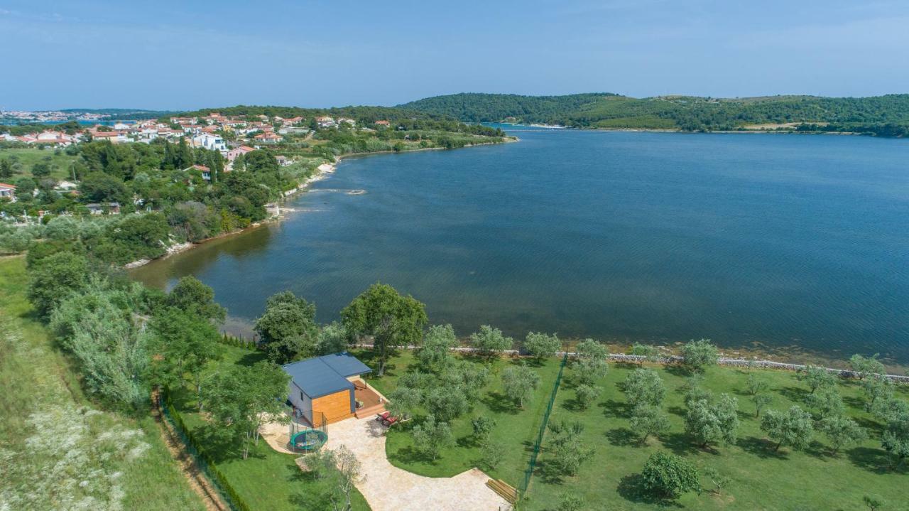 Beach House Ive With Jacuzzi, Pool, Playground And Bbq In An Olive Grove With A Beach, Pomer - Istria Dış mekan fotoğraf