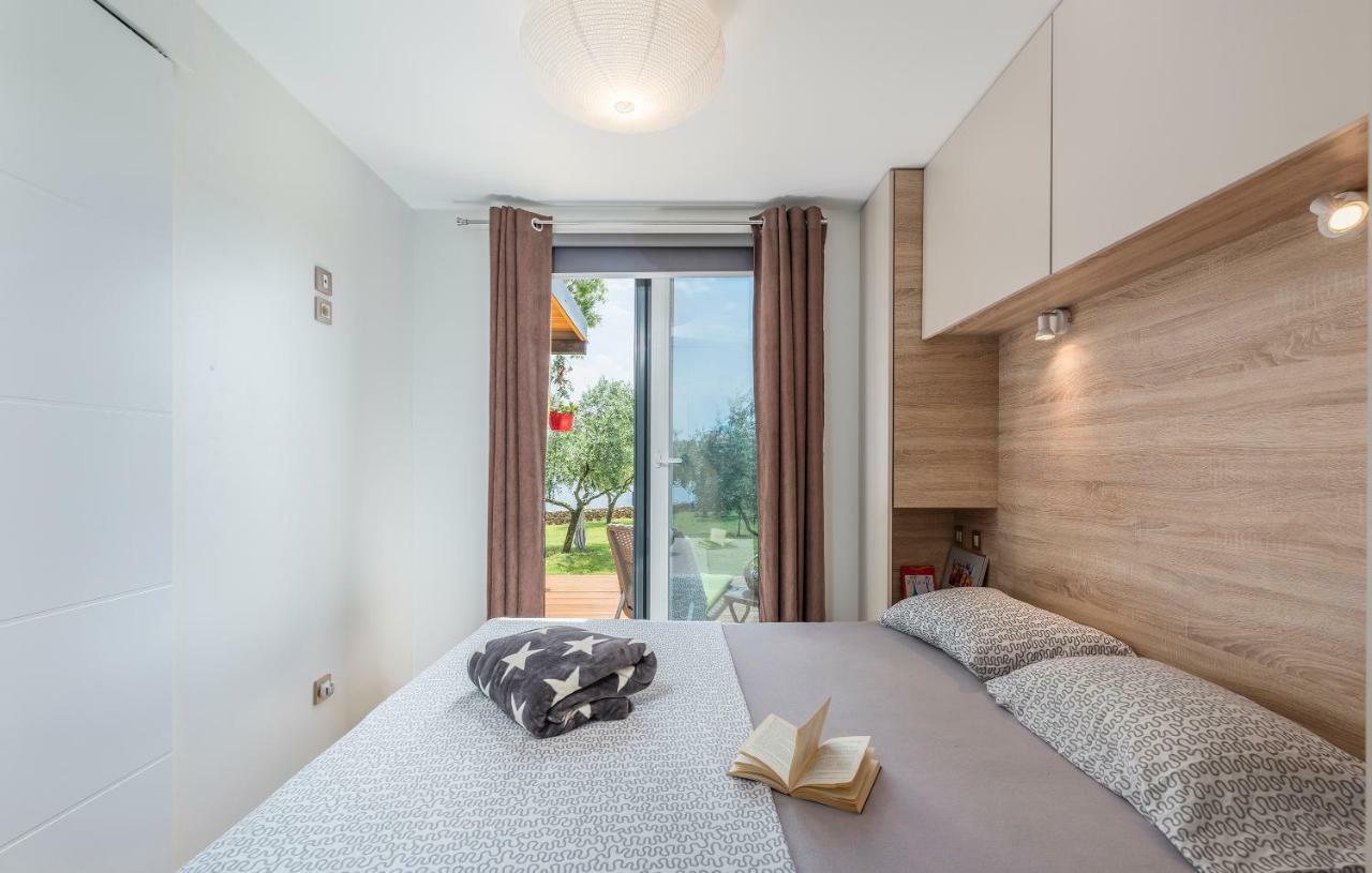 Beach House Ive With Jacuzzi, Pool, Playground And Bbq In An Olive Grove With A Beach, Pomer - Istria Dış mekan fotoğraf