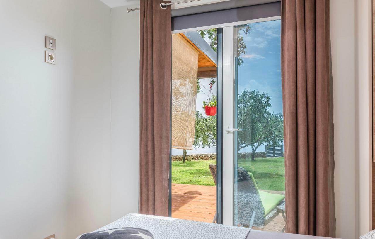 Beach House Ive With Jacuzzi, Pool, Playground And Bbq In An Olive Grove With A Beach, Pomer - Istria Dış mekan fotoğraf